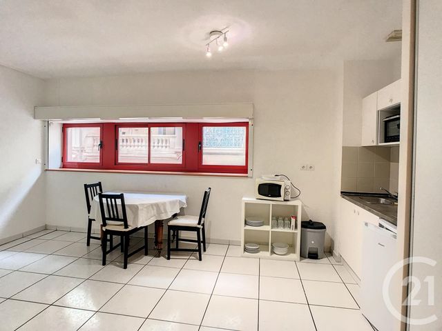 Appartement T2 à vendre - 3 pièces - 75.46 m2 - BEZIERS - 34 - LANGUEDOC-ROUSSILLON - Century 21 Comminges Immobilier