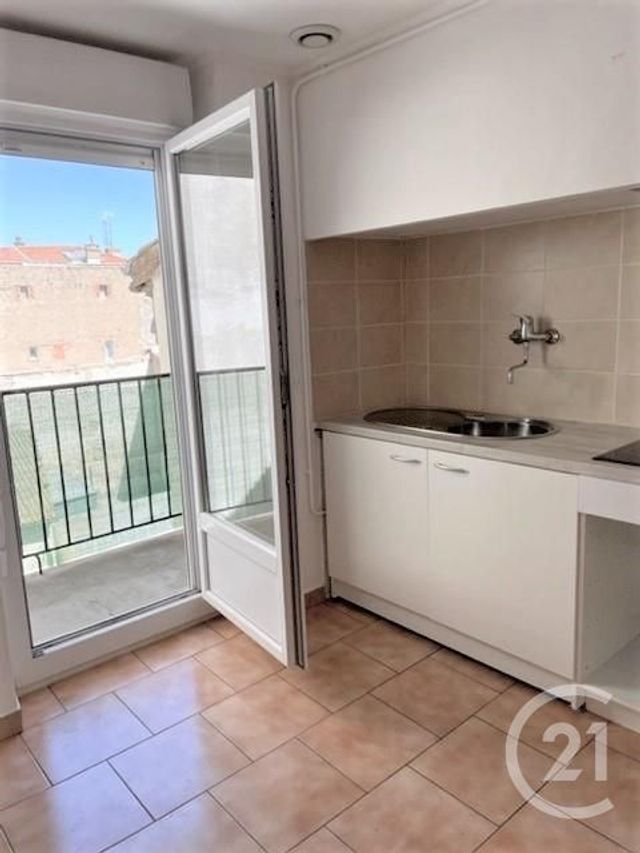 Appartement F3 à louer - 3 pièces - 57.66 m2 - BEZIERS - 34 - LANGUEDOC-ROUSSILLON - Century 21 Comminges Immobilier