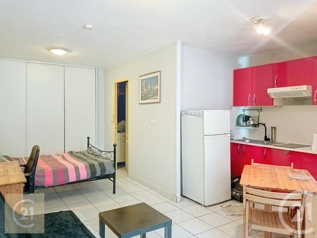 Appartement F1 à louer - 1 pièce - 28.0 m2 - BEZIERS - 34 - LANGUEDOC-ROUSSILLON - Century 21 Comminges Immobilier